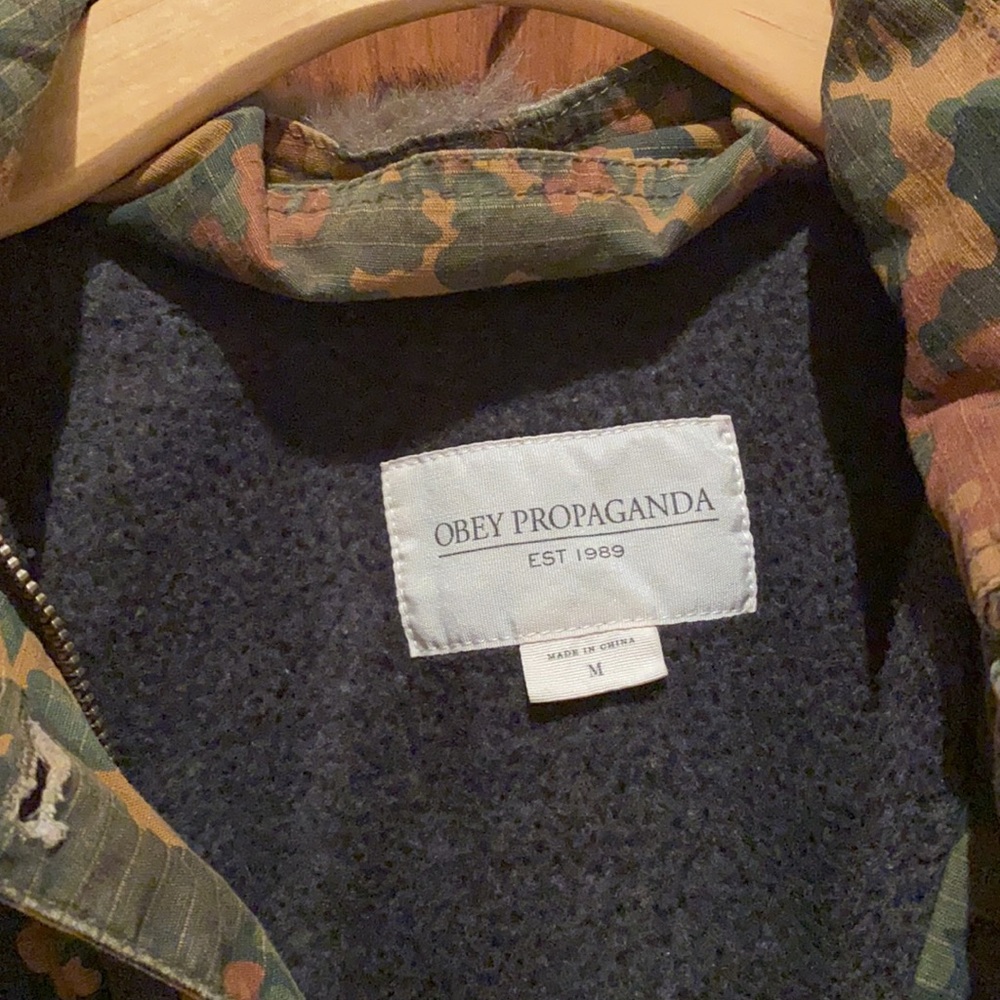 OBEY JACKET - Picture 2 of 5